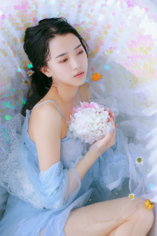 霜花店朕的男人